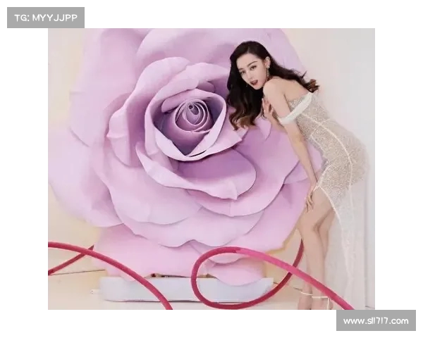 迪丽热巴展现完美魅力被誉为全球最美的女人引领时尚与美丽的新时代 迪丽热巴展现完美魅力被誉为全球最美的女人引领时尚与美丽的新时代